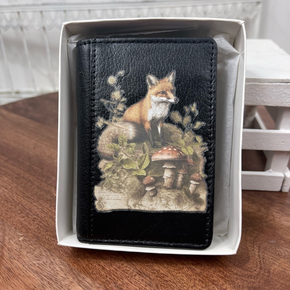 New.Fox Design Black Vegan Leather Wallet.